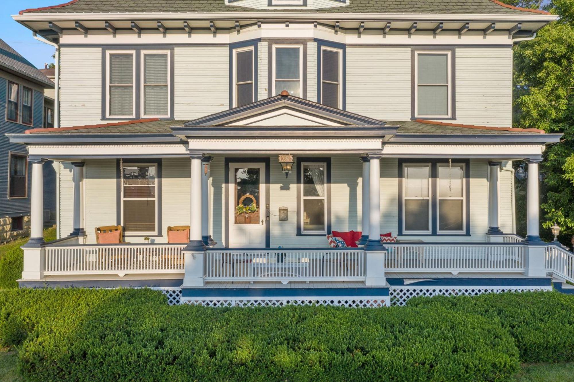 Dubuque'S Front Porch, Historic Charmer, Walk Downtown ภายนอก รูปภาพ