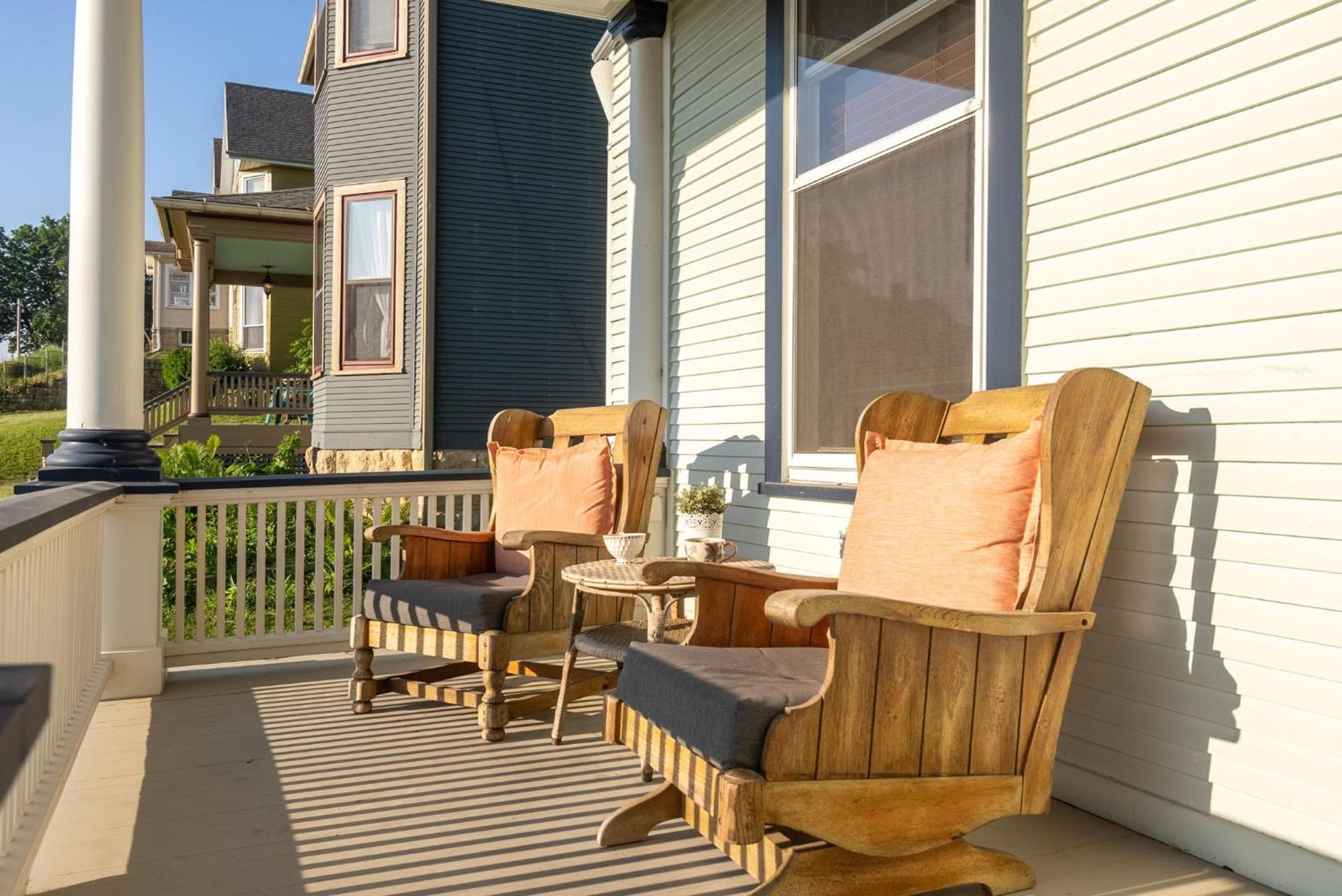Dubuque'S Front Porch, Historic Charmer, Walk Downtown ภายนอก รูปภาพ